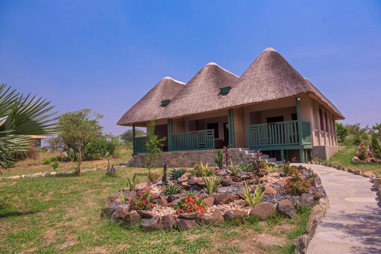 Tilenga Safari Lodge Arua Exteriör bild