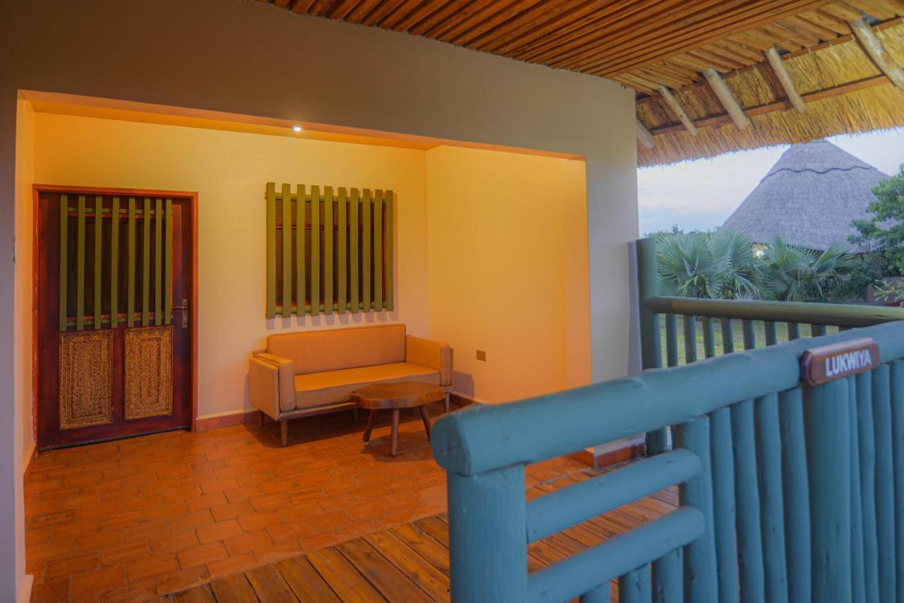 Tilenga Safari Lodge Arua Exteriör bild