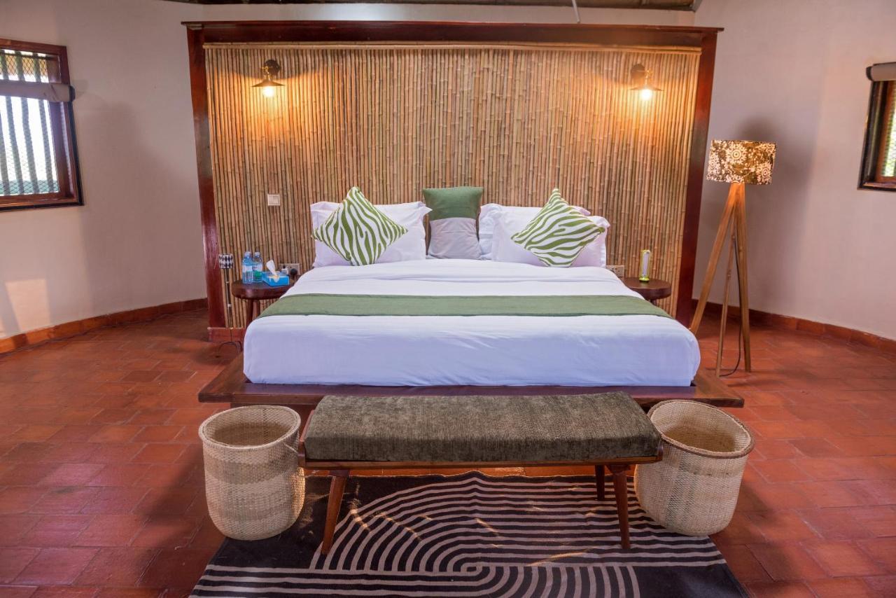 Tilenga Safari Lodge Arua Exteriör bild