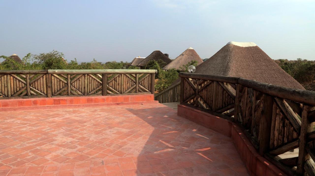 Tilenga Safari Lodge Arua Exteriör bild